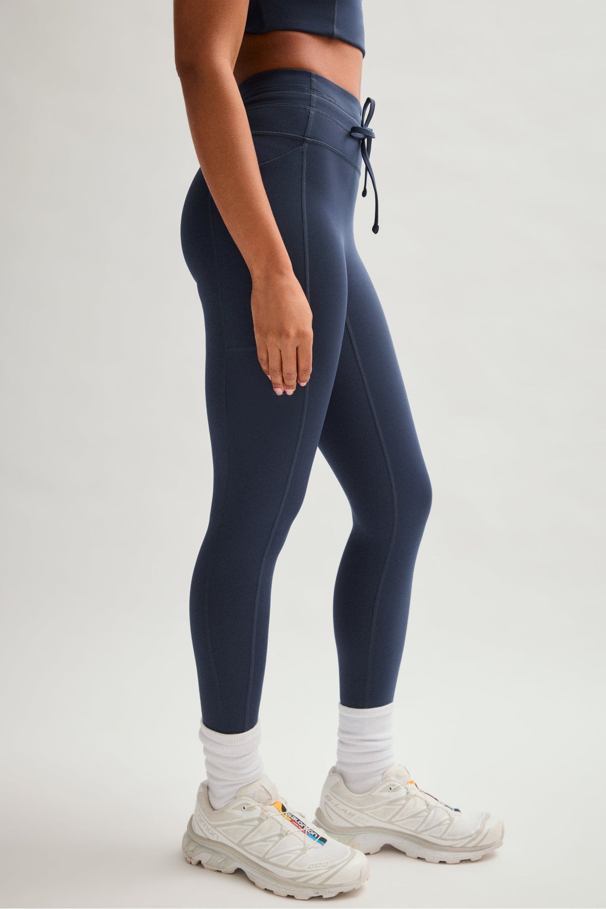 Skyline Compressive Drawstring Pocket Legging